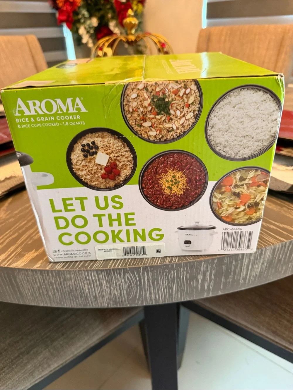 Aroma Home White and Black Rice & Grain Cooker